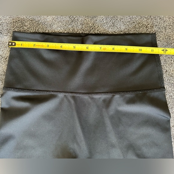 OFFLINE by Aerie Women's Black High Waist 7/8 Athletic Leggings, Size Medium - Picture 5 of 9